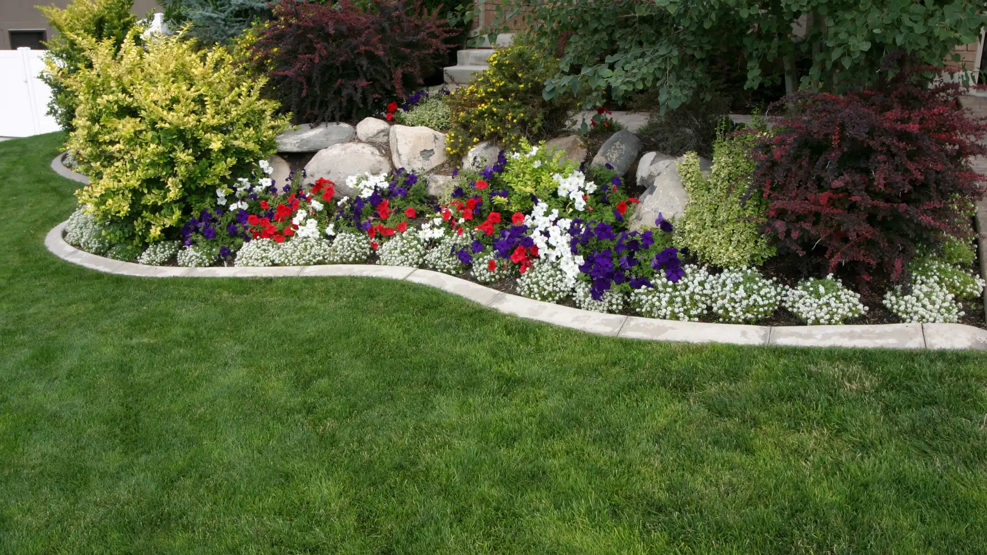 hero outdoor landscaping